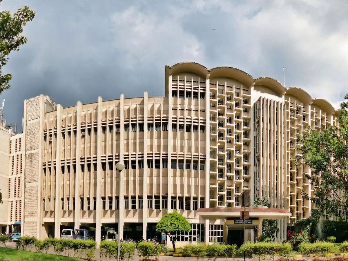 IIT Bombay Campus - Goal for JEE Advanced Aspirants